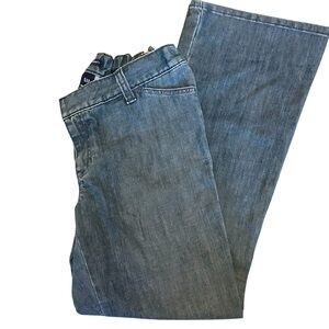 EUC Gap Women's Maternity Jeans with Adjustable Waist Med Wash Flare Size 8 Reg